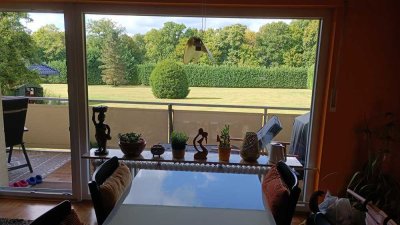 Helle 4-Zimmer-Wohnung mit großem Balkon und Ausblick ins Grüne + eigener Gartenanteil