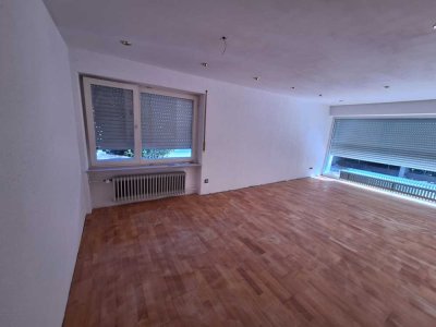 Großzügige 2,5-Zimmer-Wohnung mit Terrasse – aktuell energetisch saniert