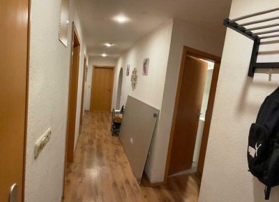Attraktive 4-Zimmer-Erdgeschosswohnung mit Südbalkon, Gartenmitbenutzung und Kapitalanlagepotenzial