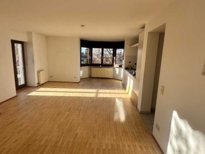 Elegante 3-Zimmer-Wohnung mit Balkon im 2. OG in Dossenheim