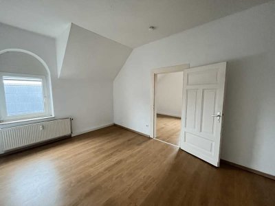 **Ab sofort** Charmante Altbau-Dachgeschosswohnung in Lünen-Brambauer