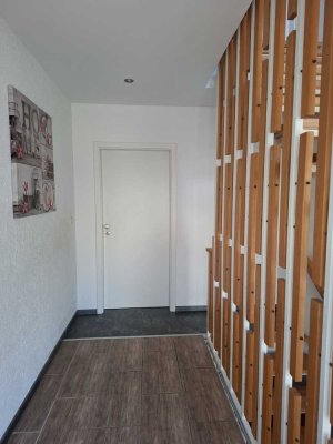 Attraktive 4-Zimmer-EG-Wohnung mit Balkon und EBK in Rheinböllen