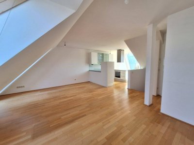 360 Tour / Zentral begehbare, moderne 4-Zimmer-Dachterrassenwohnung in bester Wohnlage des 9. Bezirks