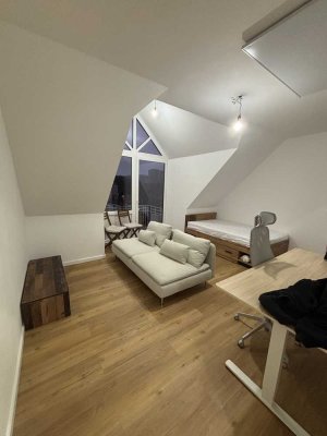 Renovierte 1-Zimmer-Wohnung mit Balkon, in zentraler Lage