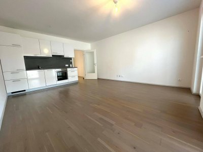 Sehr schöne und geräumige Einzimmerwohnung! Ideal für Singles!