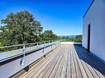 PROVISIONSFREI UND BEZUGSFERTIG | 3-Zimmer-Penthousewohnung mit weitläufiger Dachterrasse
