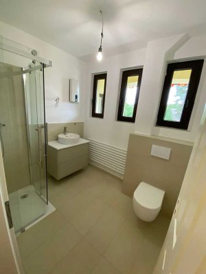 Stilvolle 2-Raum-EG-Wohnung mit lux. Innenausstattung