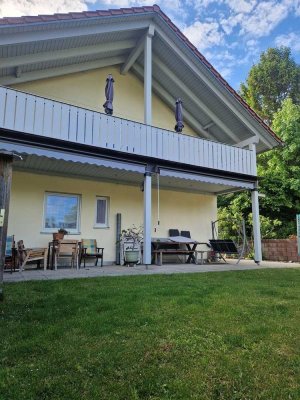Energieeffizientes Einfamilienhaus mit Garten und Garage in ruhiger Wohnlage