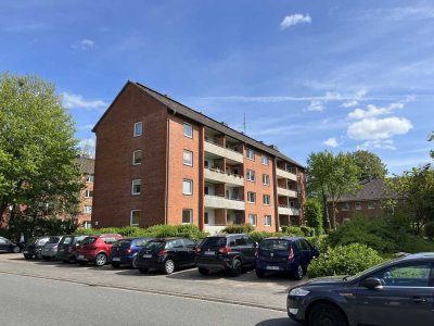 Eckernförde-Süd: Modernisierte 3 Zimmer Mietwohnung mit Loggia im 2.0G - Frei 7-2025