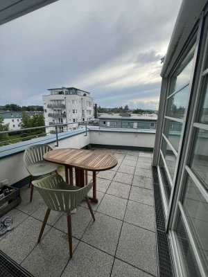 Helle 3-Zimmer-Wohnung mit Dachterrasse