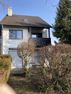 sehr schönes Grundstück und REH mit großem Potential