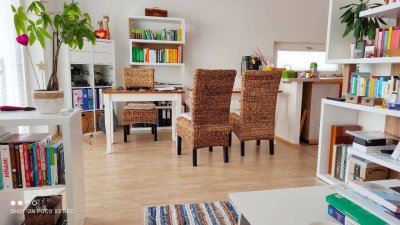 Schöne, helle 3-Zimmer-Wohnung mit Terrasse