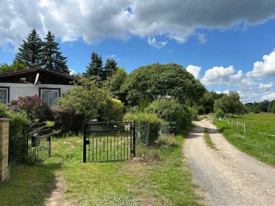 Bungalow auf grünem Freizeitgrundstück in Kloster Lehnin Ortsteil Emstal