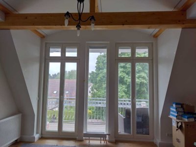 *exklusives Wohnen*Erstbezug nach Dachgeschoss-Bau*3 Zimmer*EBK*Balkon*Mahlsdorf*