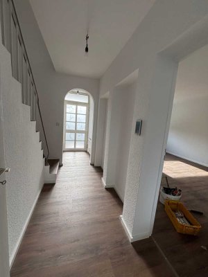 RMH mit Fernblick! Erstbezug n. Modernsierung - 5 ZKBBG - 120 m² mit EBK € 1.530,- + NK