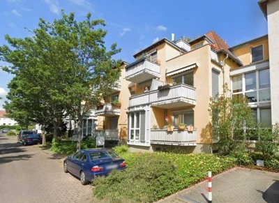 *** 1-Raum Wohnung mit Balkon und viel Potenzial - Provisionsfrei ***
