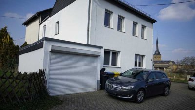 Reserviert! Saniertes Haus mit Sonnenterrasse in Nideggen-Embken