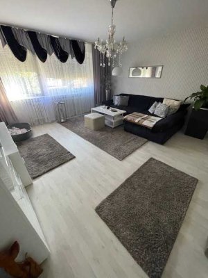 *** Dreizimmerwohnung mit Garage zu verkaufen ***