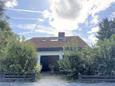 Abriss oder Grundsanierung - Grundstück mit freistehendem Haus in Bestlage von Hofheim