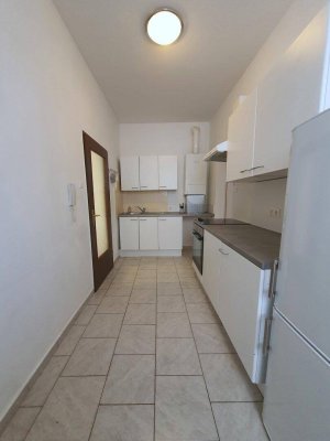 Ruhige zentralbegehbare 3 Zimmer Wohnung - WG geeignet