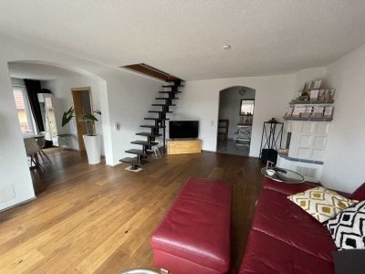 Ansprechende 6-Zimmer-Wohnung mit zwei Balkonen in Herbolzheim