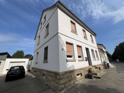 TOP-GELEGENHEIT! Großes Einfamilienhaus mit schönem Garten und Terrasse in Staudernheim zu verkaufen