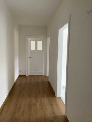Helle 2-Zimmer Dachgeschosswohnung in Karlsruhe Südweststadt