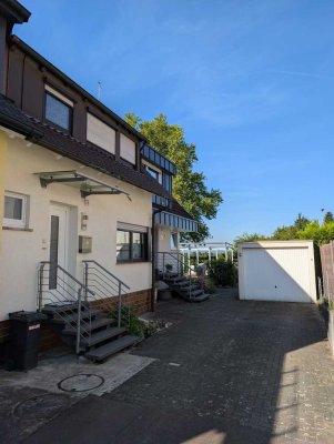 Reihenmittelhaus mit Garten & Garage in ruhiger Lage in Ostfildern Nellingen zu vermieten