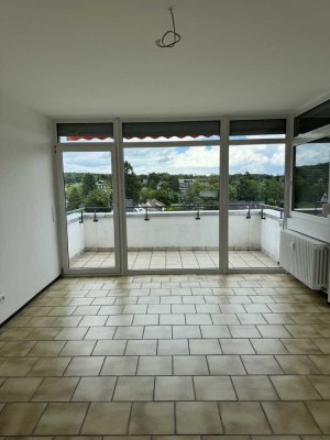 Helle Wohnung in ruhiger Lage in Kirdorf mit Dachterrasse und Balkon
