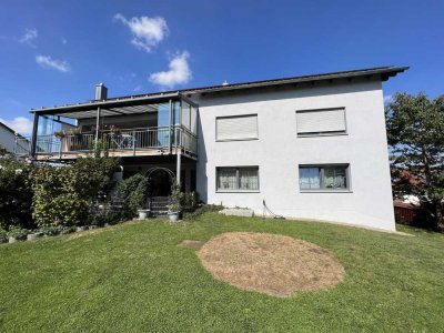 Gepflegtes Dreifamilienhaus in ruhiger Siedlungslage zur Kapitalanlage!!!