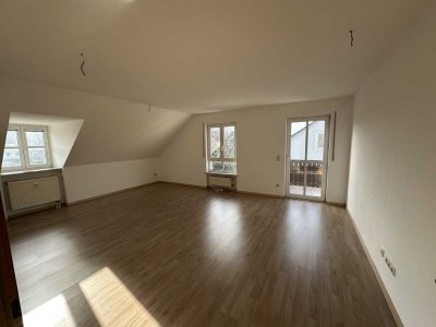 Helle 2-Zimmer-Wohnung mit Balkon