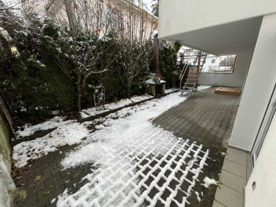 Großzügige 3-Zimmer-Wohnung + speratem Büro, Terrasse und Parkplatz