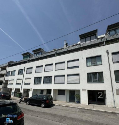 TOP ! Koffer packen und einziehen - große, moderne und geschmackvoll möblierte 6-Zi Wohnung in schöner Lage !