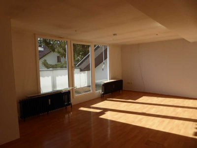Helle 3-Zimmer Dachgeschosswohnung mit Loggia in Bayreuth