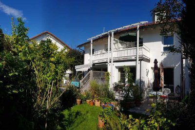 Großzügiges Einfamilienhaus (RMH) in traumhafter Lage, mit 2 Carports