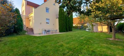 Provisionsfrei! - Großes, modernes Einfamilienhaus mit ELW im Keller
