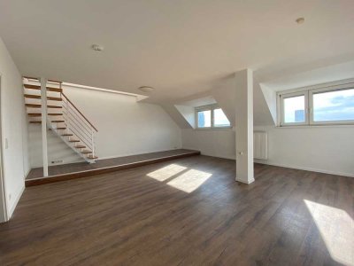 3 Zimmer Maisonette Wohnung mit Aufzug auf der Bagelstraße
