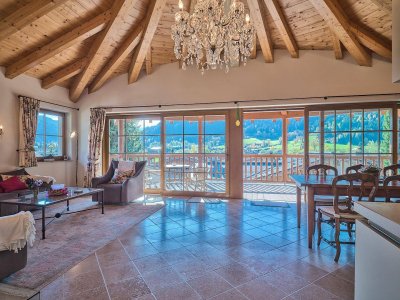 Dachgeschosswohnung im Tiroler Stil in Bestlage von Reith