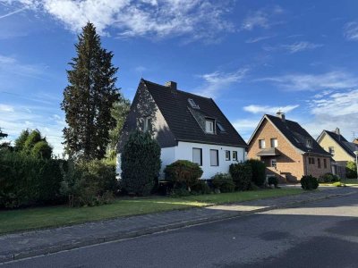 WOHNGLÜCK MIT WEITBLICK - FREISTEHENDES EINFAMILIENHAUS IN KREFELD-OPPUM mit Ausbaureserve