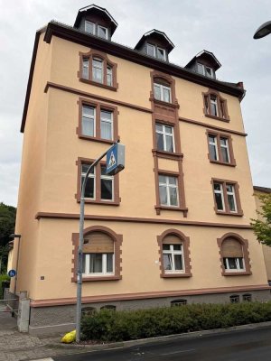 Charmante 2-ZImmer-Altbauwohnung im 2. OG in Neu-Isenburg