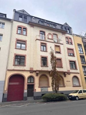2-Zimmer Altbau-Wohnung in Offenbach
