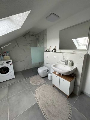 Top sanierte Dachgeschosswohnung in Eningen