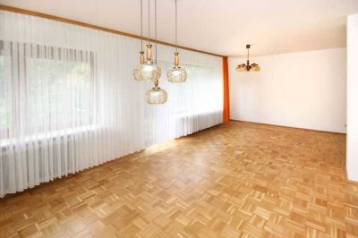 Gepflegtes Einfamilienhaus mit Einliegerwohnung, schönem Garten sowie Garage und vielem mehr...