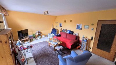 Charmante Dachgeschosswohnung im Herzen von Halle
