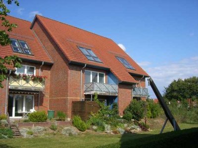 Attraktive 4 Zimmer-Wohnung auf 2 Ebenen mit Balkon und Stellplatz in ruhiger Lage!