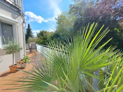 Traumhafte Doppelhaushälfte mit hochwertiger Ausstattung, Garten und Pool