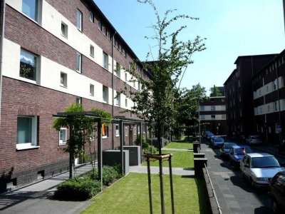 Duisburg - Wanheimerort -  1 1/2 Zi.-Whg. mit Balkon ab 01.08.2025 zu vermieten