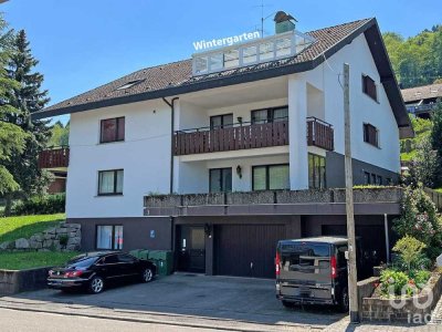 Top aufgeteiltes Mehrfamilienhaus mit Garagen und Terrassen, ca. 490,34 m² Wohnfläche