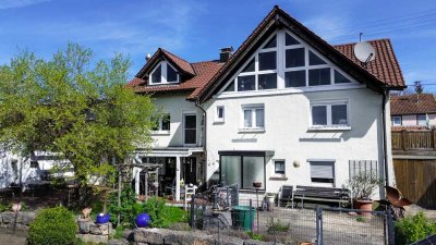 ++Provisionsfrei++ Großzügiges Zweifamilienhaus mit vielseitig nutzbarem Nebengebäude