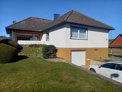 Preiswertes, gepflegtes 6-Zimmer-Einfamilienhaus mit gehobener Innenausstattung in Freden (Leine)